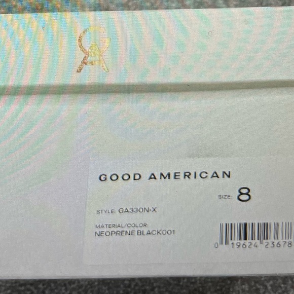 Good American | Strappy Neoprene Heel - Picture 10 of 12